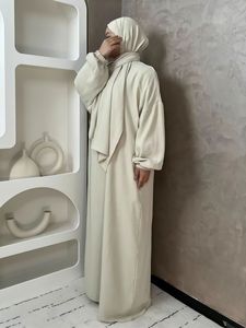 Hijab turban ample en polyester pour femmes arabes du Moyen-Orient, style traditionnel musulman, simple et décontracté pour l'automne - Product Image 2
