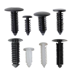 Clips de <span class=keywords><strong>fixation</strong></span> à rivets à pointe barbelée en nylon noir brillant pour garnitures intérieures de voiture et arbres de Noël - Product Image 2