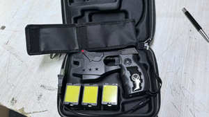 Dispositivo de Entrenamiento de Lanzamiento Remoto MagiUSA, Linterna Táctica de Aleación de Aluminio con Módulos Reemplazables para Ejercicios de Seguridad al Aire Libre - Product Image 3