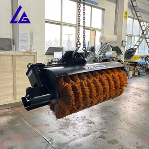 Balayeuse hydraulique rotative robuste pour excavatrice, largeur extra large de 240 cm, pour le nettoyage des mines, carrières, ports et terminaux de 10 à 20 tonnes - Product Image 3