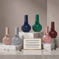 Flacon de vernis à ongles UV en gel de 18 ml, forme coquillage unique, finition de surface personnalisée, flacon cosmétique liquide pour marque de beauté