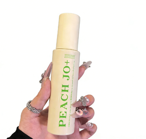 PEACH JO+ Peach Eau De Toilette Spray - Sin Alcohol, Aroma Fresco, Desodorante y Fragancia Duradera para Ropa - Product Image 2