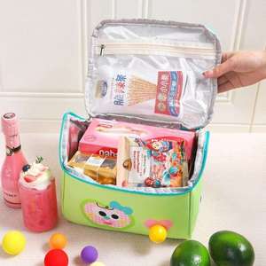 Bolsa Térmica para Lonchera con Diseño de Cabaña de Manzanas de Cuento de Hadas, Forro de Poliéster, Dibujos Animados Divertidos para Niños, para 4 Personas, Hecha de Oxford - Product Image 4