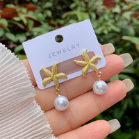 À la mode multi-style cuivre plaqué or 18 carats perle boucles d'oreilles élégant Vintage classique pour les femmes tenue quotidienne cadeau