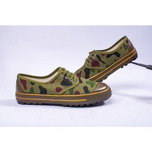 Botas <span class=keywords><strong>de</strong></span> fútbol transpirables para hombre, zapatos cómodos <span class=keywords><strong>de</strong></span> camuflaje con diseño Popular, <span class=keywords><strong>2022</strong></span> - Product Image 4