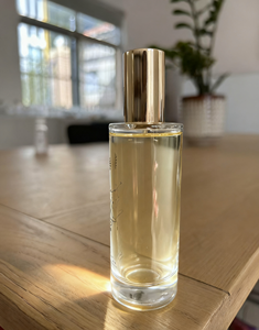 Venta al por mayor personalizado muy buena chica EDP Perfume para mujer de larga duración ámbar Floral líquido para el ocio diario y citas - Product Image 5