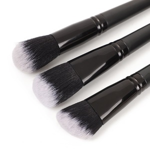 Juego <span class=keywords><strong>de</strong></span> 65 Brochas <span class=keywords><strong>de</strong></span> <span class=keywords><strong>Maquillaje</strong></span> Profesionales Negras con Mangos <span class=keywords><strong>de</strong></span> Plástico y Pelo Sintético - Estuche Multifuncional <span class=keywords><strong>para</strong></span> Herramientas Faciales/Oculares - Product Image 3