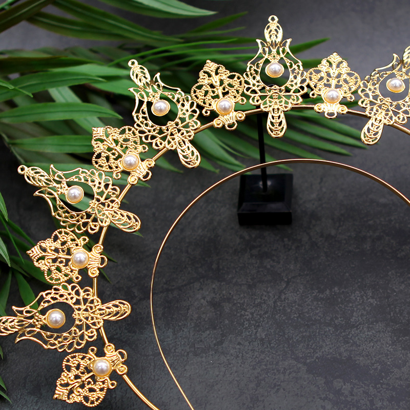 Women's Gold Metal Halo Crown Headband - Ideal for Christmas Parties &  Costumes - Goddess Style Accessory for Events