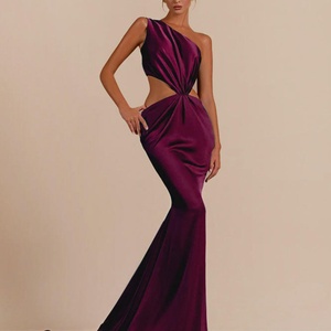 Nouvelle Arrivée Robe de Soirée Élégante et Modeste Personnalisée de Haute Qualité, Robe de Bal Sexy à Une Épaule et Taille Découpée, Robe Droite en Satin - Product Image 1