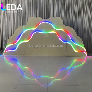 LEDA - Estructura de Fondo LED Curva para Decoración de Eventos, Bodas y Fiestas - Product Image 2