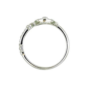 Bague ouverte en or blanc 18 carats sertie de diamants, motif de boussole, bijoux de luxe pour femmes - Product Image 2