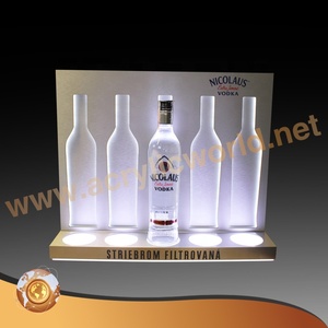 Support de bouteille de vin et de spiritueux en acrylique éclairé par LED, support de bouteille éclairé personnalisable avec logo pour cadeaux et promotions - Product Image 5