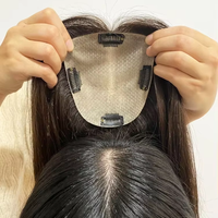 Perruque Topper en Soie Remy Vierge Chinoise en Gros pour Femmes, Perruque Naturelle de Luxe en Cheveux Humains, Ondulations Profondes et Ondulations Souples