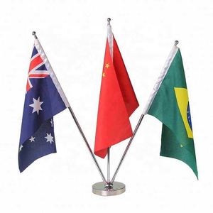 ธงชาติโพลีเอสเตอร์แบบตั้งโต๊ะสั่งทำขายส่งพร้อมฐานเสาเหล็กสแตนเลสปรับได้ พิมพ์ลายดิจิทัลสำหรับการประชุม - Product Image 3