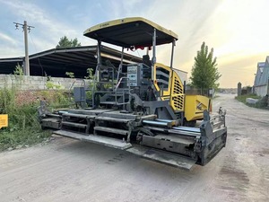 Pavéuse à asphalte télescopique BOMAG BF880C 880C BF800C 9m d'occasion, matériel routier, pavéuse télescopique à vendre - Product Image 4