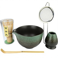 Ensemble complet de fouets à matcha japonais 5 pièces : fouet, bol en céramique avec bec verseur, tamis en acier inoxydable, cuillère et support pour fouet