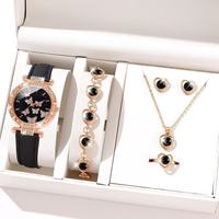 HBC ISStapromo Ensemble de montres électroniques promotionnelles en peluche avec papillon découpé à l'emporte-pièce Cadeau polyvalent pour le jour de la Terre, Pâques et Noël