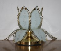 Lampe de table tactile 3 voies en verre motif fleur de lotus vintage rose/blanc/noir/bleu, lampe sur pied en cristal avec base dorée pour la décoration intérieure