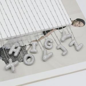 Ingrosso collana con ciondolo iniziale in <span class=keywords><strong>oro</strong></span> placcato ottone strass Mini palloncino con lettera a bolle - Product Image 3