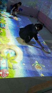 Projecteur interactif 3D pour sols de plage et piscines, idéal pour les jeux d'enfants - Résolution WUXGA, luminosité 2000-8500 lumens - Product Image 5