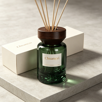 Coffret Cadeau Diffuseur de Luxe avec Bouteille en Verre, Couvercle en Bois, Bâtonnets en Rotin, Boîte en Papier Imprimée – OEM ODM Marque Privée Parfum d'Ambiance