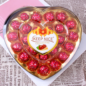 Fabrication en gros sur mesure de boules de chocolat halal croustillantes au riz soufflé, 24 pièces, en forme de cœur, dans un coffret cadeau pour la Saint-Valentin - Product Image 2