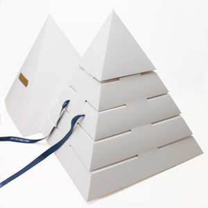 Plateau en papier kraft blanc rectangulaire personnalisé pour la livraison de nourriture emballage de luxe boîtes pyramidales de pâturage pour bougies - Product Image 6