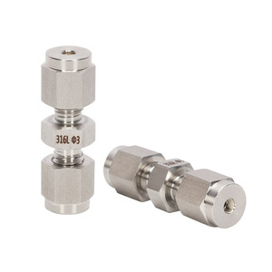 Conector Terminal Recto de Doble Abrazadera de Acero Inoxidable 304/316L de Alta Presión a Prueba de Explosiones - Product Image 1