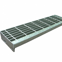 Grille de couverture de caniveau en métal, grille en acier galvanisé à chaud pour le drainage des eaux usées des routes municipales