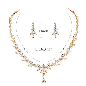 Collane da sposa con diamanti finti delicati in oro rosa oro <span class=keywords><strong>argento</strong></span> dichiarazione per <span class=keywords><strong>abiti</strong></span> senza spalline spose il giorno delle <span class=keywords><strong>nozze</strong></span> - Product Image 1