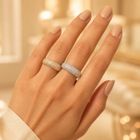 Luxuriöser 3-reihiger, vollbesetzter Dome-Ring mit breitem Band, Iced-Out runder Zirkonia, klobiger Statement-Ring für Herren und Damen – Großhandel