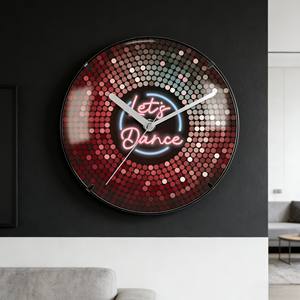 Reloj de Pared Vibrante Rojo de Cristal Convexo de 14 Pulgadas con Patrón Creativo de Discoteca para Interiores Eclécticos, Galerías de Arte Pop o Restaurantes - Product Image 3