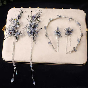 Nouveau serre-tête artisanal 2024, doux et jeune, avec bordures en cristal violet - Ensemble de coiffure pour robe de mariée et mariée - Product Image 5