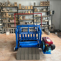 Machine mobile à briques de ciment à faible coût Machine de moulage de blocs creux semi-automatique 3-45 à moteur diesel