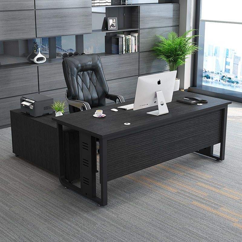 Bureau noir, cadre noir