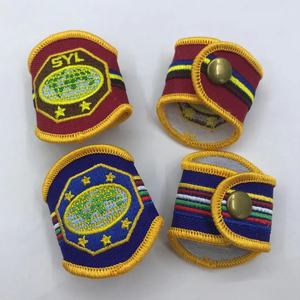 Op maat gemaakte geborduurde manchetknopen met nationaal vlagontwerp SYL-serie borduurwerk woggles - Product Image 2
