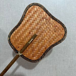 Mini-ventilateur rafraîchissant en bambou tressé fait main de style japonais, style Zen rétro, finition laquée, service à thé pour cérémonie du thé chinoise - Product Image 3