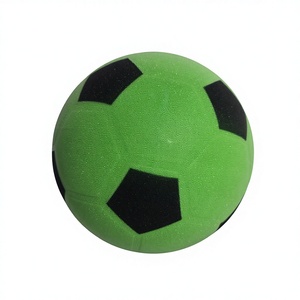 Pallone da calcio silenzioso OEM per bambini, in morbida schiuma scanalata, per l'apprendimento del calcio indoor, fornito all'ingrosso. - Product Image 1