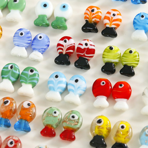 Simulation mignonne en trois dimensions couleur bloquant petit poisson pendentif bricolage perle de verre accessoires boucles d'oreilles Bracelets pendentif - Product Image 4