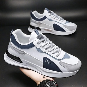 <span class=keywords><strong>Scarpe</strong></span> da Uomo in Pelle 2025 Nere Stile Walking da Skateboard e Corsa in Tre Colori - Product Image 1