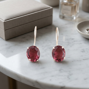 Boucles d'oreilles indiennes faites à la main, élégantes, en rhodolite violet et argent sterling 925, pour femmes et filles, à porter lors de fêtes. - Product Image 1