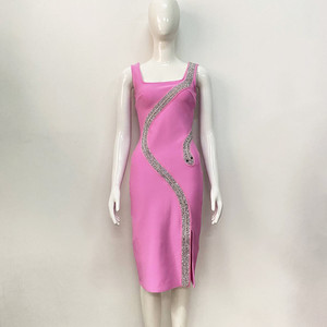 ชุดเดรสแฟชั่นสีพื้นคุณภาพสูงสไตล์ยุโรปและอเมริกา ดีไซน์หรูหรา เข้ารูป เซ็กซี่ เหมาะสำหรับผู้หญิง ชุดราตรี - Product Image 1