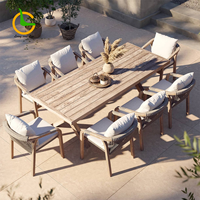 Ensemble de meubles en bois d'extérieur et d'intérieur commerciaux canapé de balcon résistant aux UV et meubles de salon pour hôtels de cour