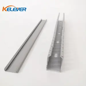 40*25mm graue Farbe elektrisch geschlitzter Kunststoff-PVC-Kabelkanal
