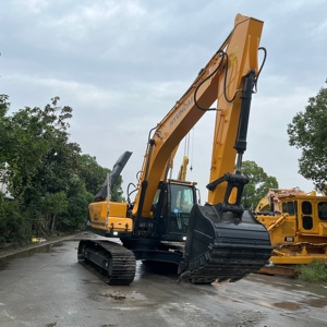Excavatrice sur chenilles d'occasion Hyundai 220LC-9s 210W-9, 22 tonnes, modèle 2023, moteur et pompe, capacité de godet 1,5 m³, testée et inspectée - Product Image 2