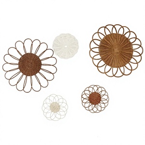 Décoration Murale en Rotin pour la Maison, Design Minimaliste et Moderne, Couleur Unie, Ornements Muraux Hexagonaux à Motifs Perforés pour le Salon - Product Image 1
