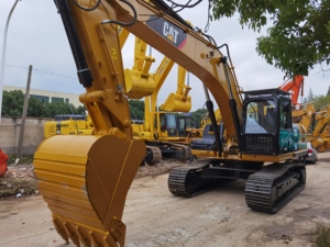 Excavatrice Caterpillar 330D d'occasion avec moteur ACERT, godet de roche personnalisé, pelle sur chenilles de 30 tonnes pour travaux de construction lourds - Product Image 4