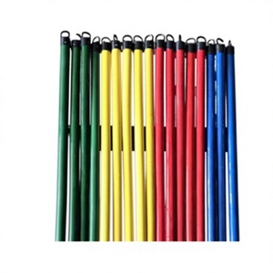 Balais en plastique colorés avec manche télescopique léger de 45 pouces et plus, style basique pour le nettoyage des sols domestiques - Product Image 1