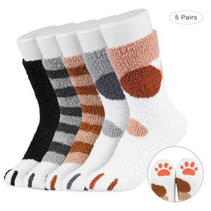 Calzini in <span class=keywords><strong>pile</strong></span> corallo personalizzati di alta qualità, calzini casual carini da ragazza - Product Image 3