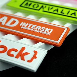 Patchs en caoutchouc PVC tactiques personnalisés, logo 3D souple en PVC, broderie thermocollante en silicone PVC gaufré - Product Image 1